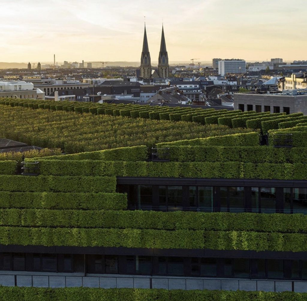 Kö-Bogen II by Ingenhoven Architects - The Luxury Lifestyle Magazine