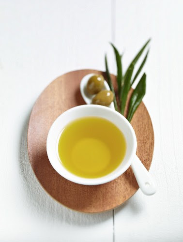 Bakana Gold Olive Oil Skin Treatment - The Luxury Lifestyle Magazine