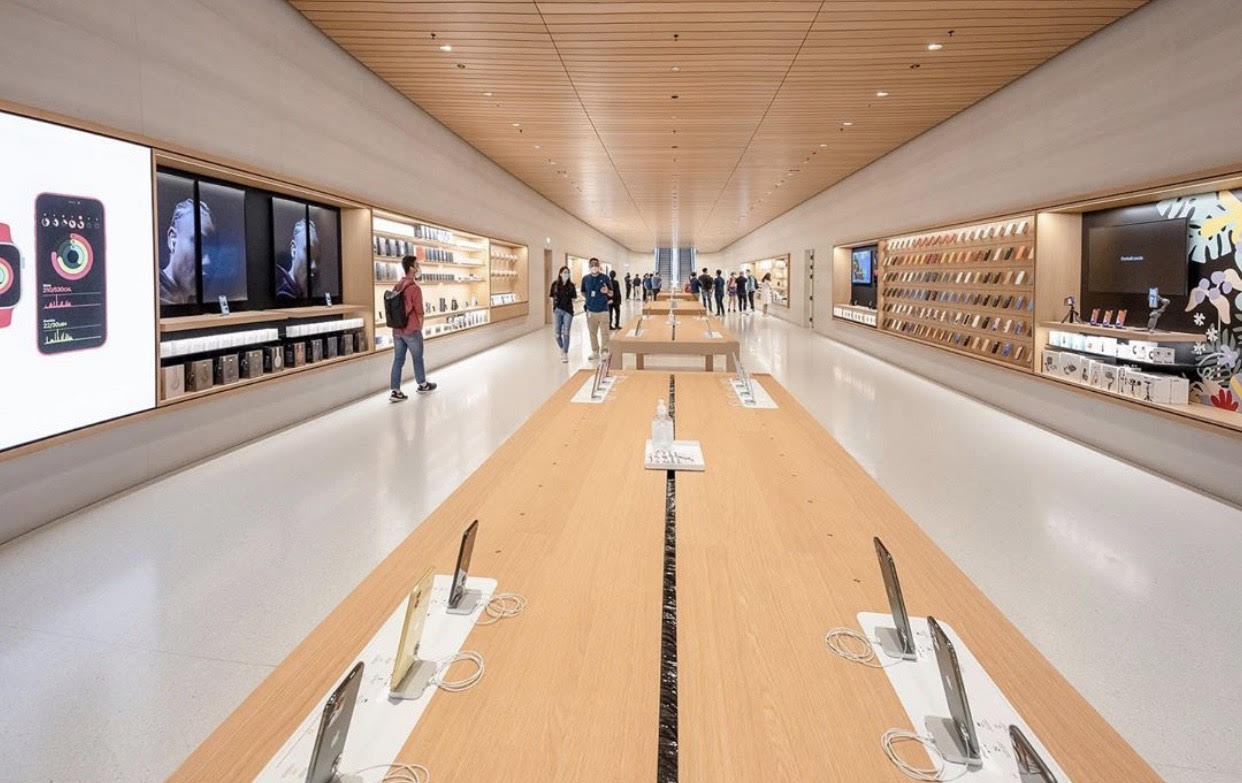 apple-debuts-new-store-in-singapore-the-luxury-lifestyle-magazine