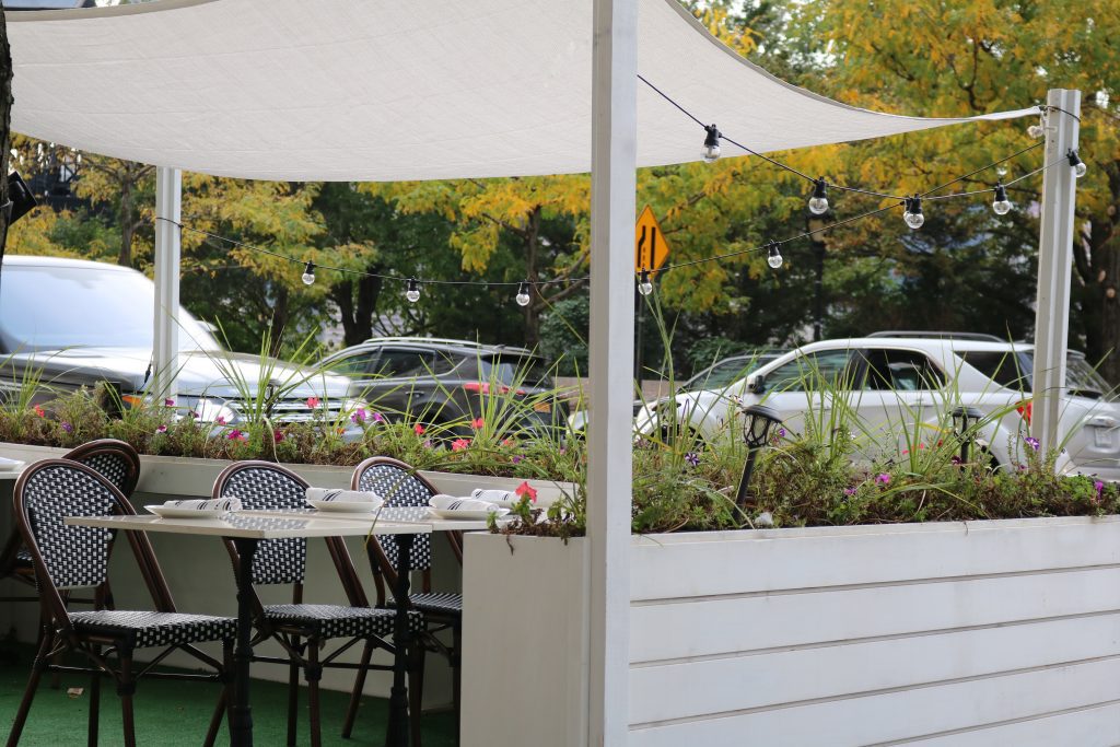 Outdoor Dining at American Brass, Long Island City