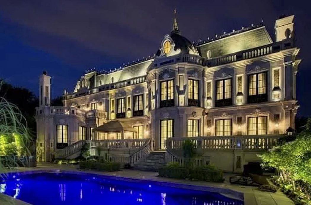 La Belle Mansion Featured in Schitts Creek in Toronto, Canada Is For Sale