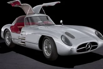 Mercedes-Benz 300 SLR Uhlenhaut Coupé