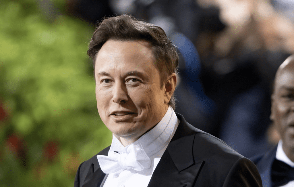<strong>Elon Musk Loses Record-Breaking $200 Billion</strong>