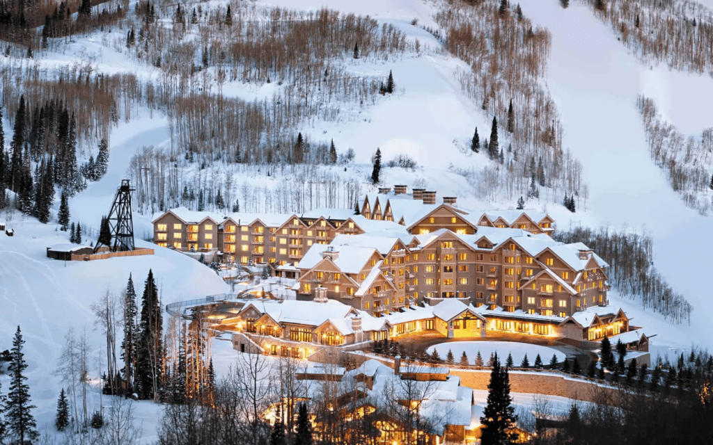 Escape Winter in Style: Luxury Hot and Cold Destinations for Your Next Getaway
