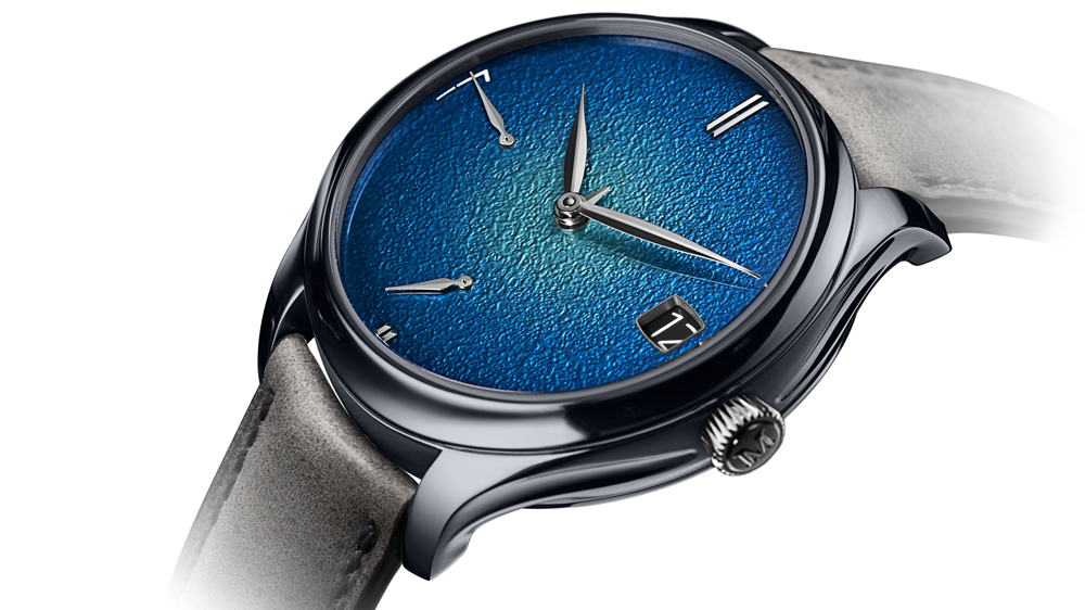 Discover H. Moser & Cie’s Latest Addition: The Tantalum Blue Enamel Watch with Perpetual Calendar Functionality