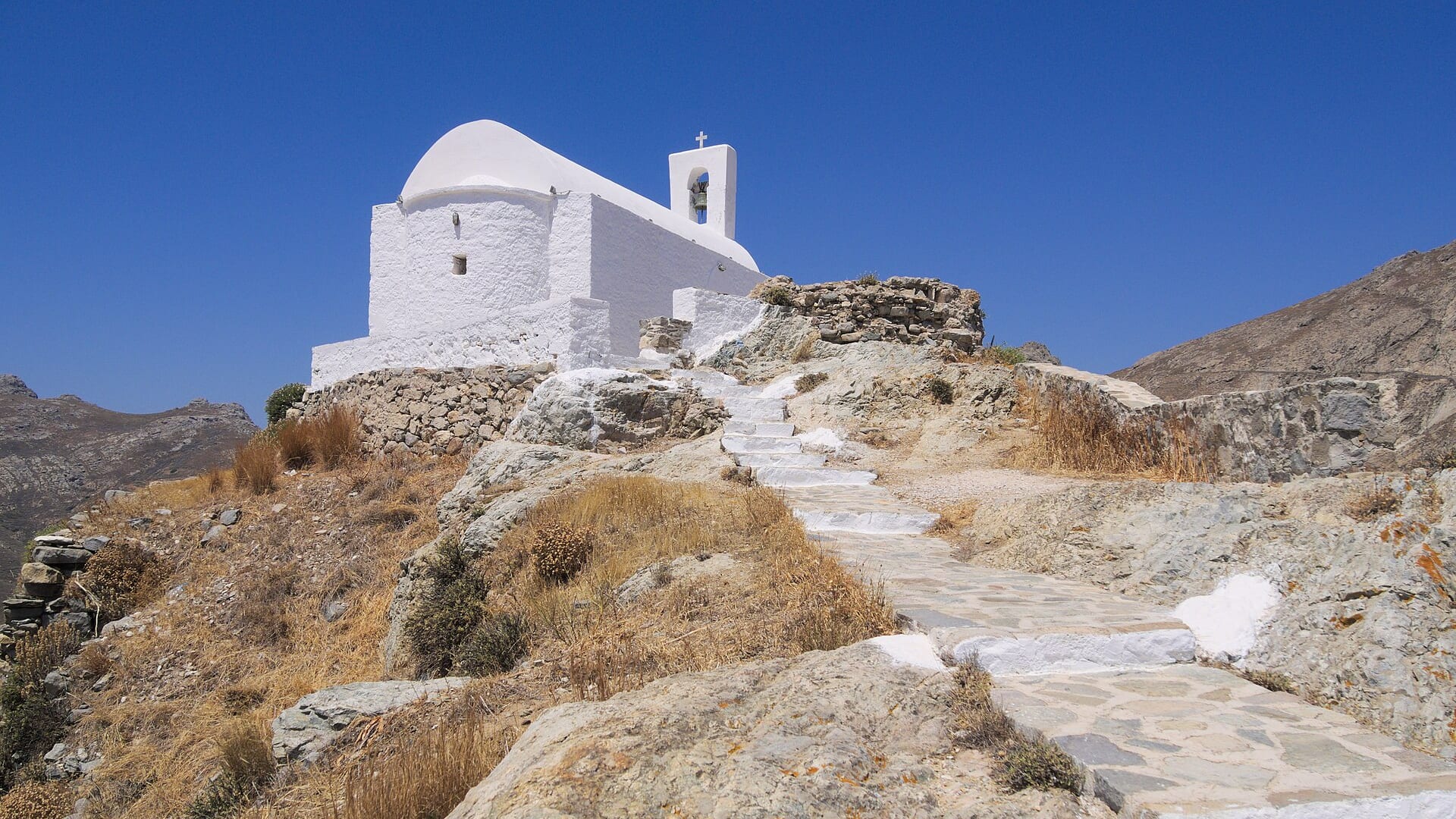 Church of Ayios Konstantinos on top of the castle of Serifos